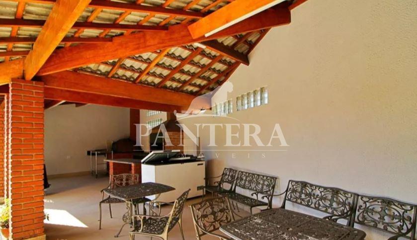 área de churrasqueira 