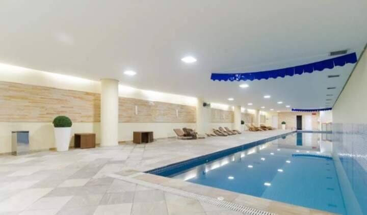 Piscina coberta 