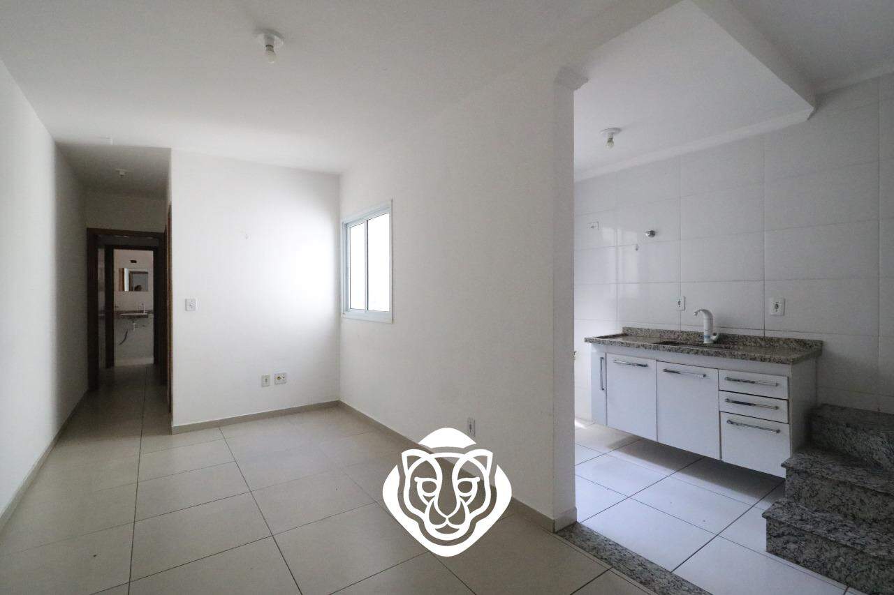 Sala dois ambientes e cozinha 