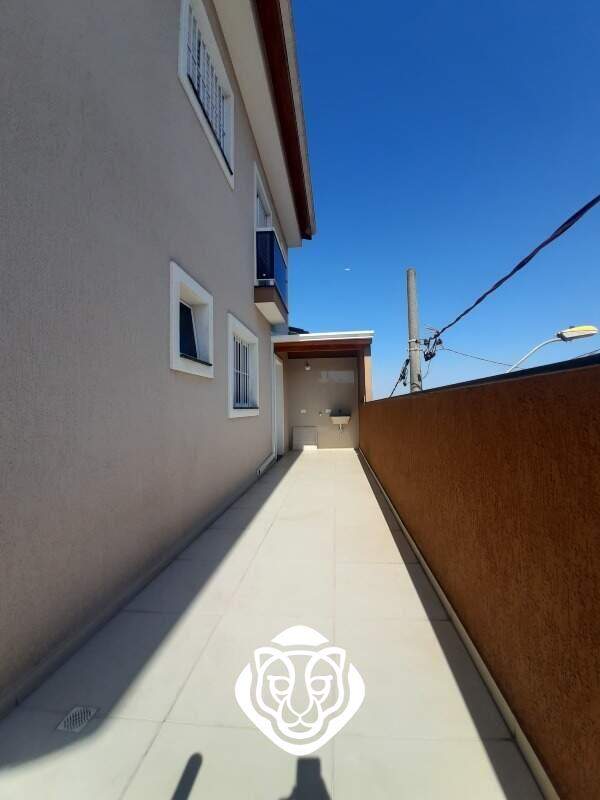 Quintal lateral/Área de serviço 