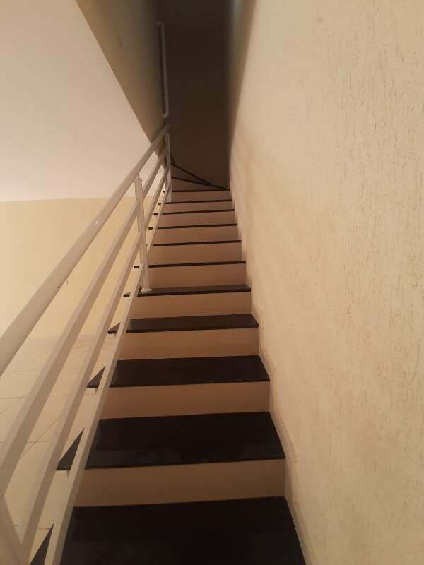 Acesso da garagem para casa 