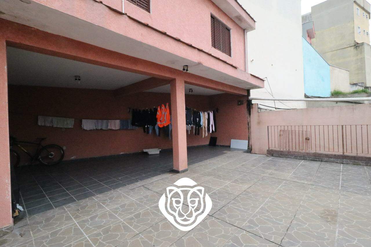 Entrada/Área de serviço 