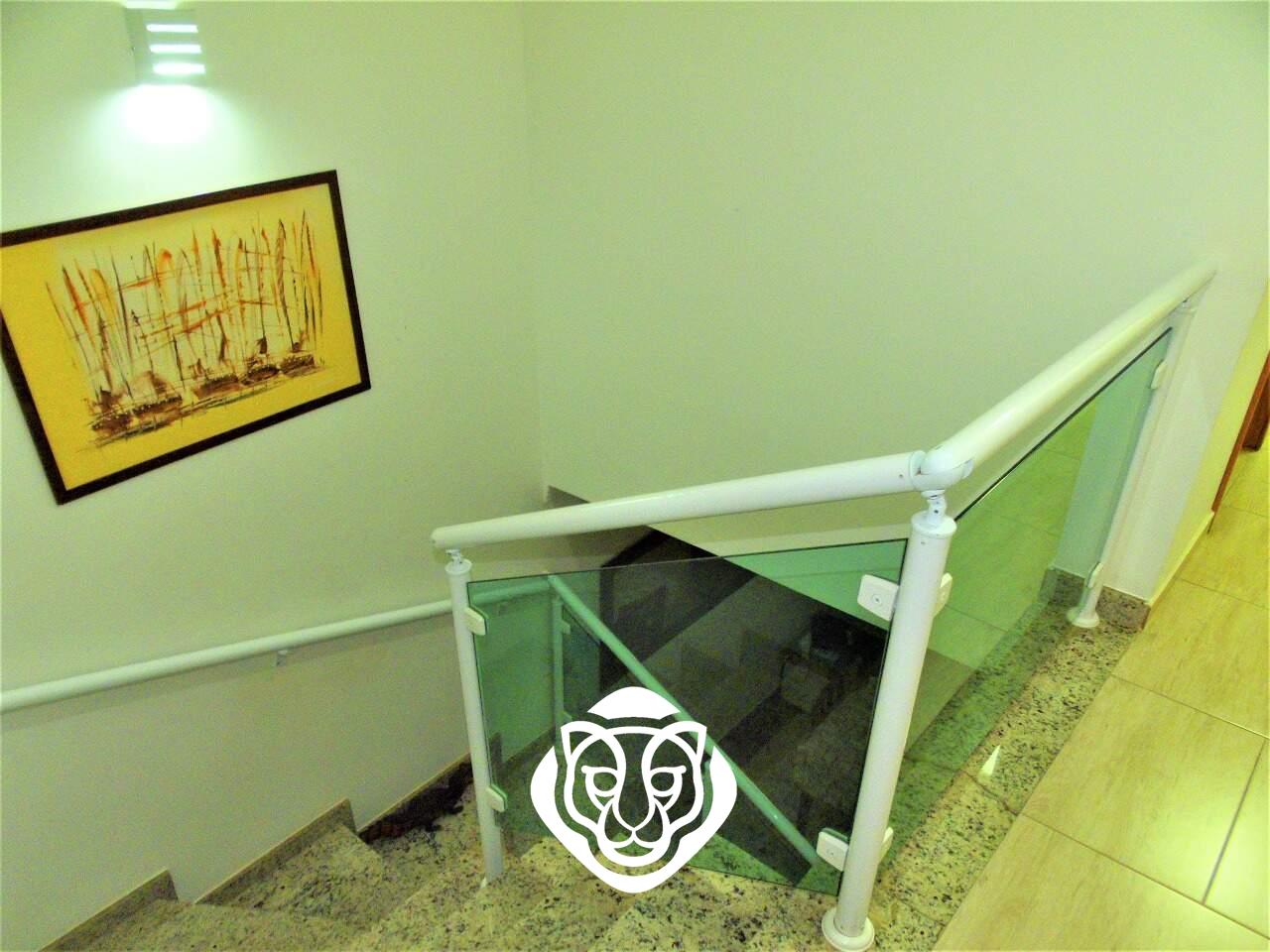 Escadas - Acesso dormitórios