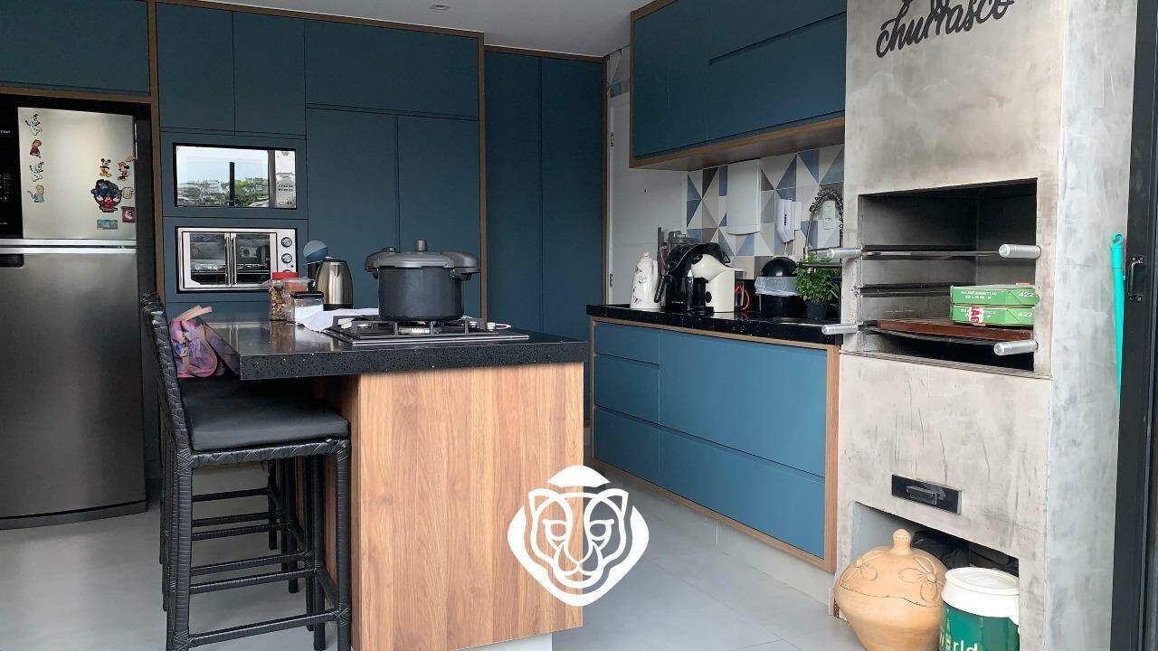 Cobertura churrasqueira 