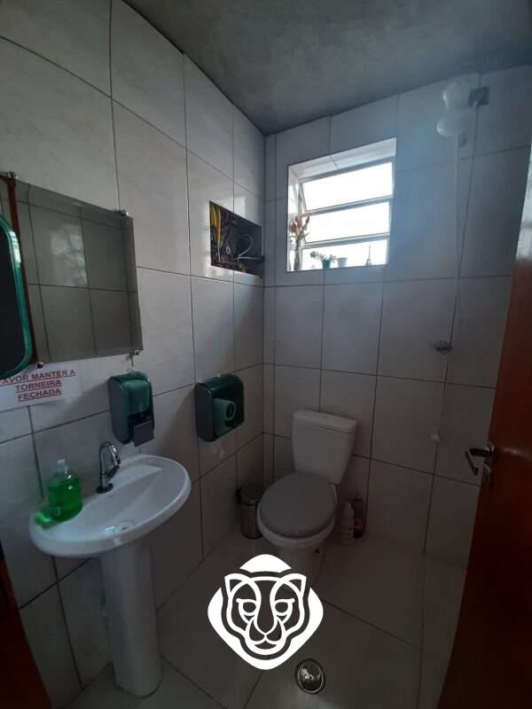 Banheiro social/ Salão