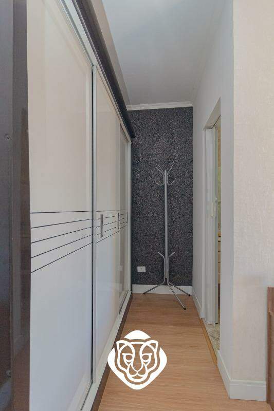 Closet suite