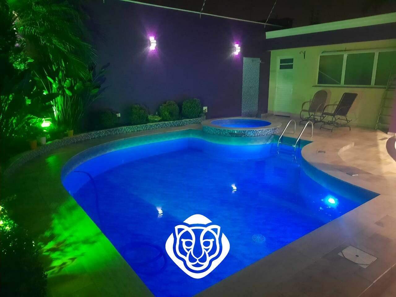 Piscina Visão Noturna
