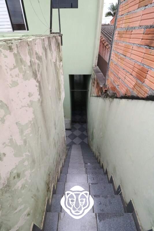 Acesso externo para varanda fundos