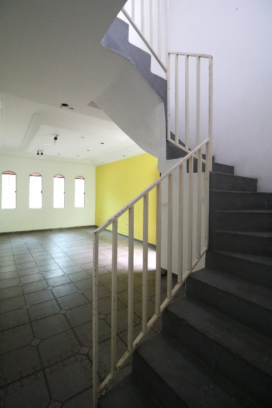 Escadas acesso quartos