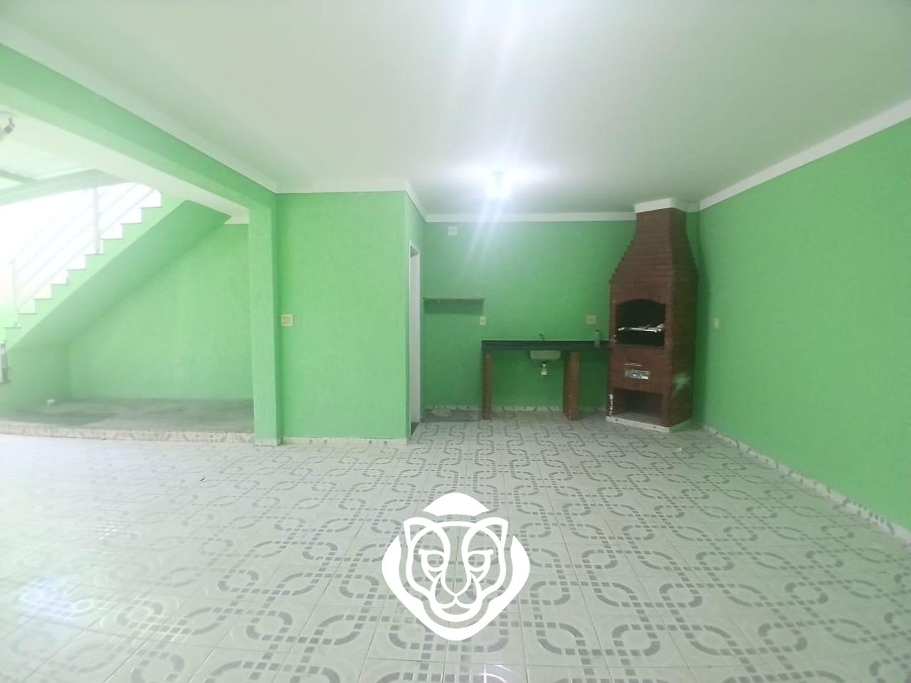 Garagem e quintal