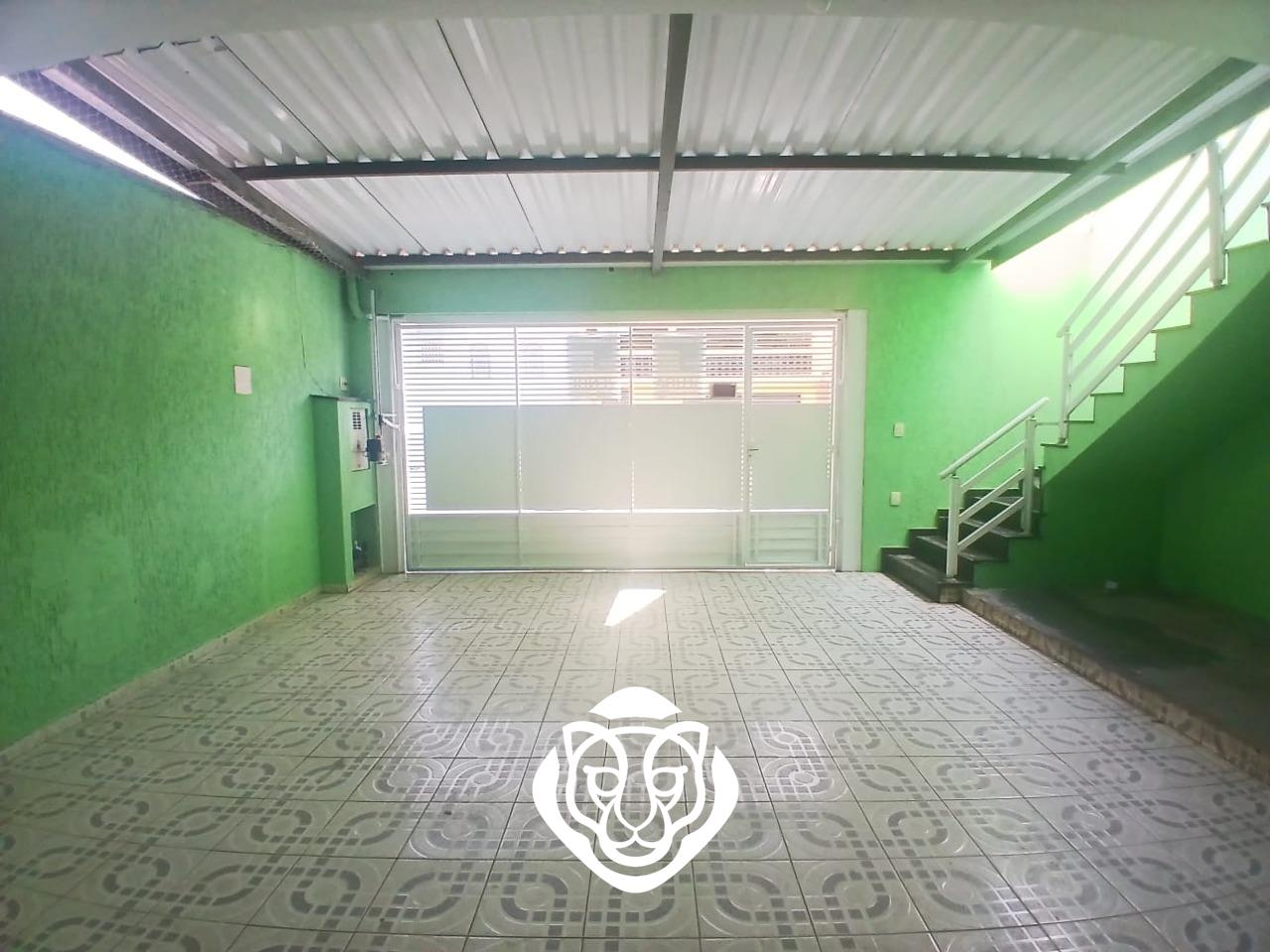 Garagem e quintal