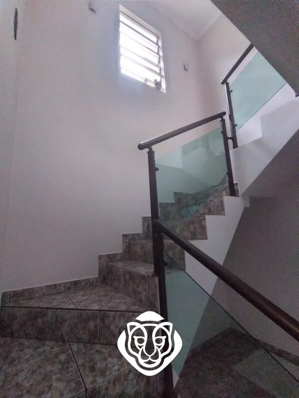 Escadas - acesso dormitórios