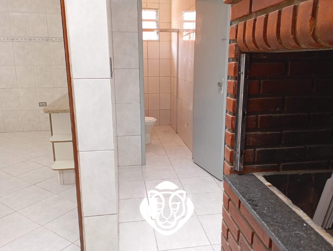 Churrasqueira e lavabo