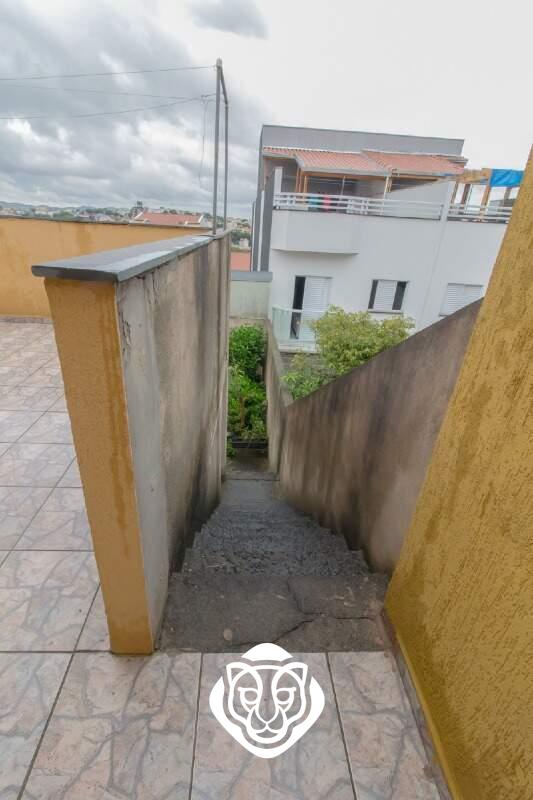 Acesso jardim fundos