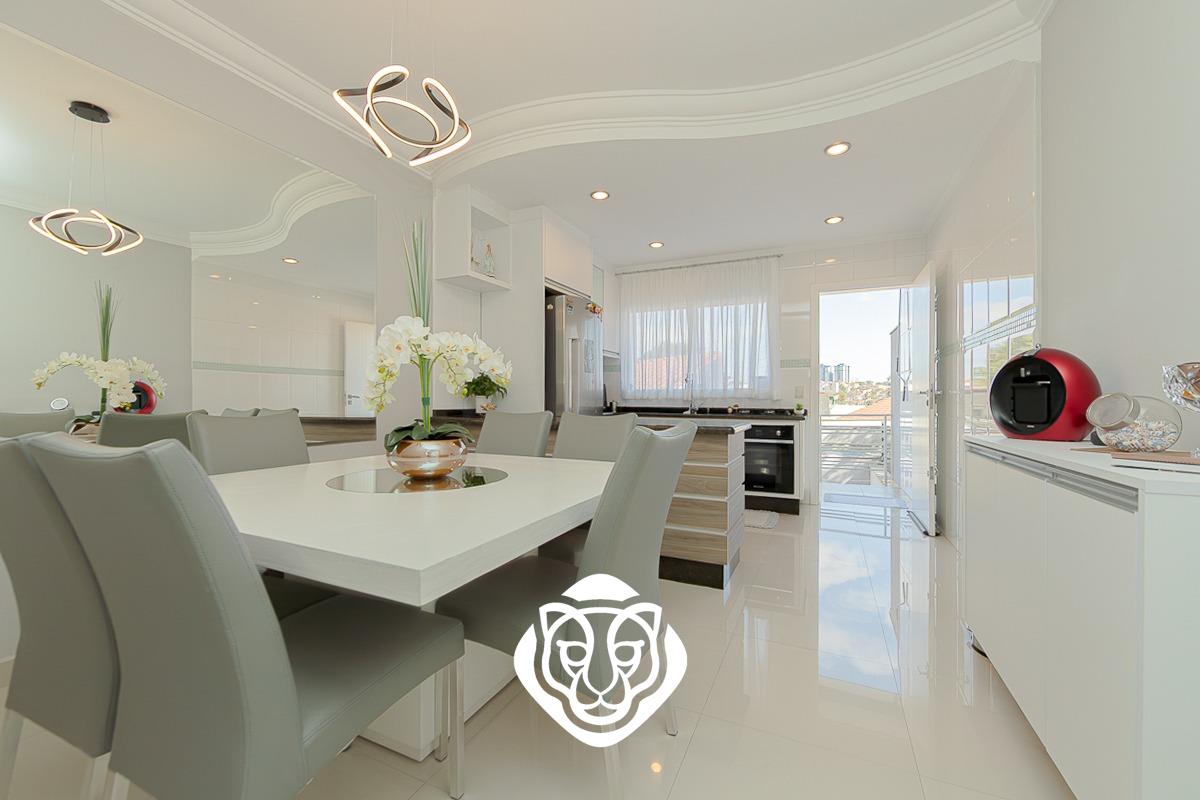 Sala de jantar e cozinha