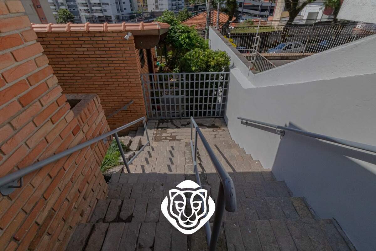 Escada de acesso