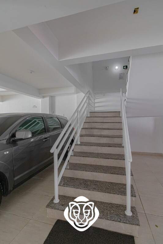 Garagem / Acesso aos apartamentos 