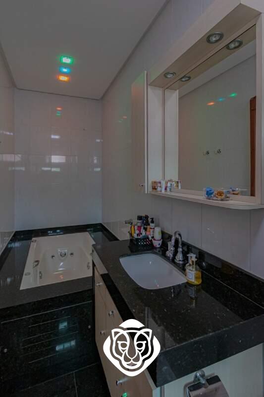 Banheiro - suíte III