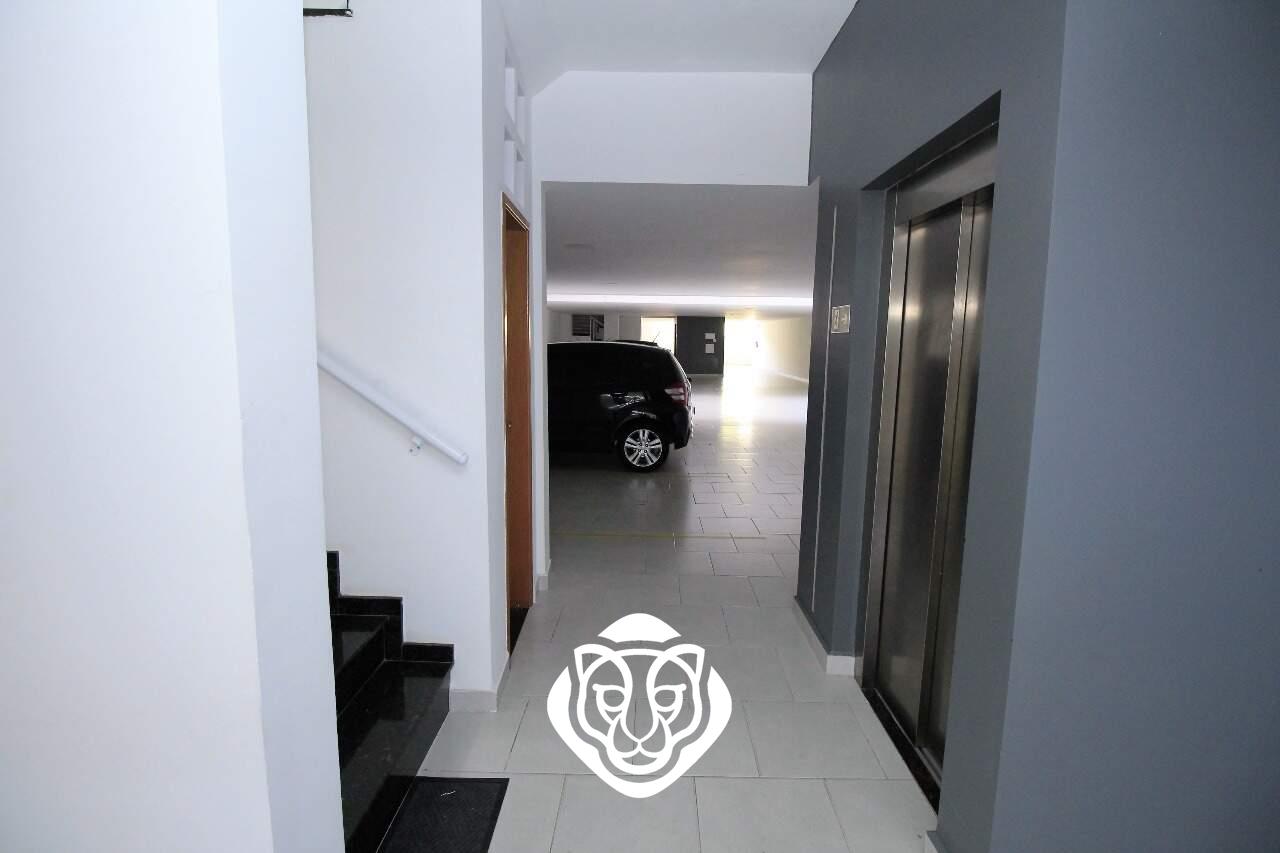 Acesso escadas e elevador 