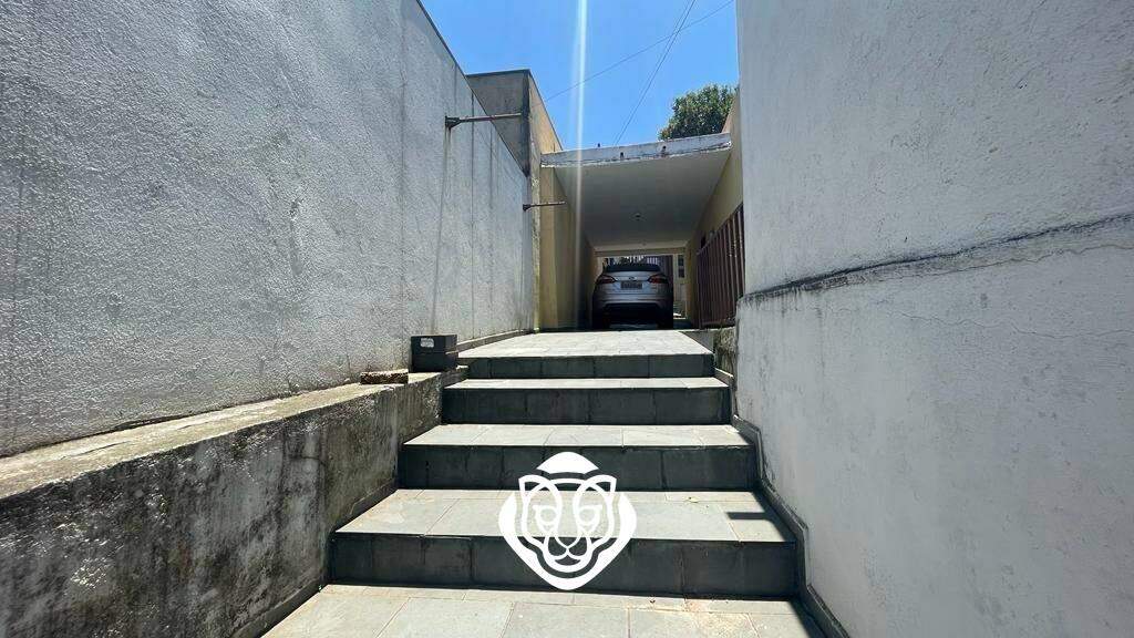 Escadas de acesso ao quintal 