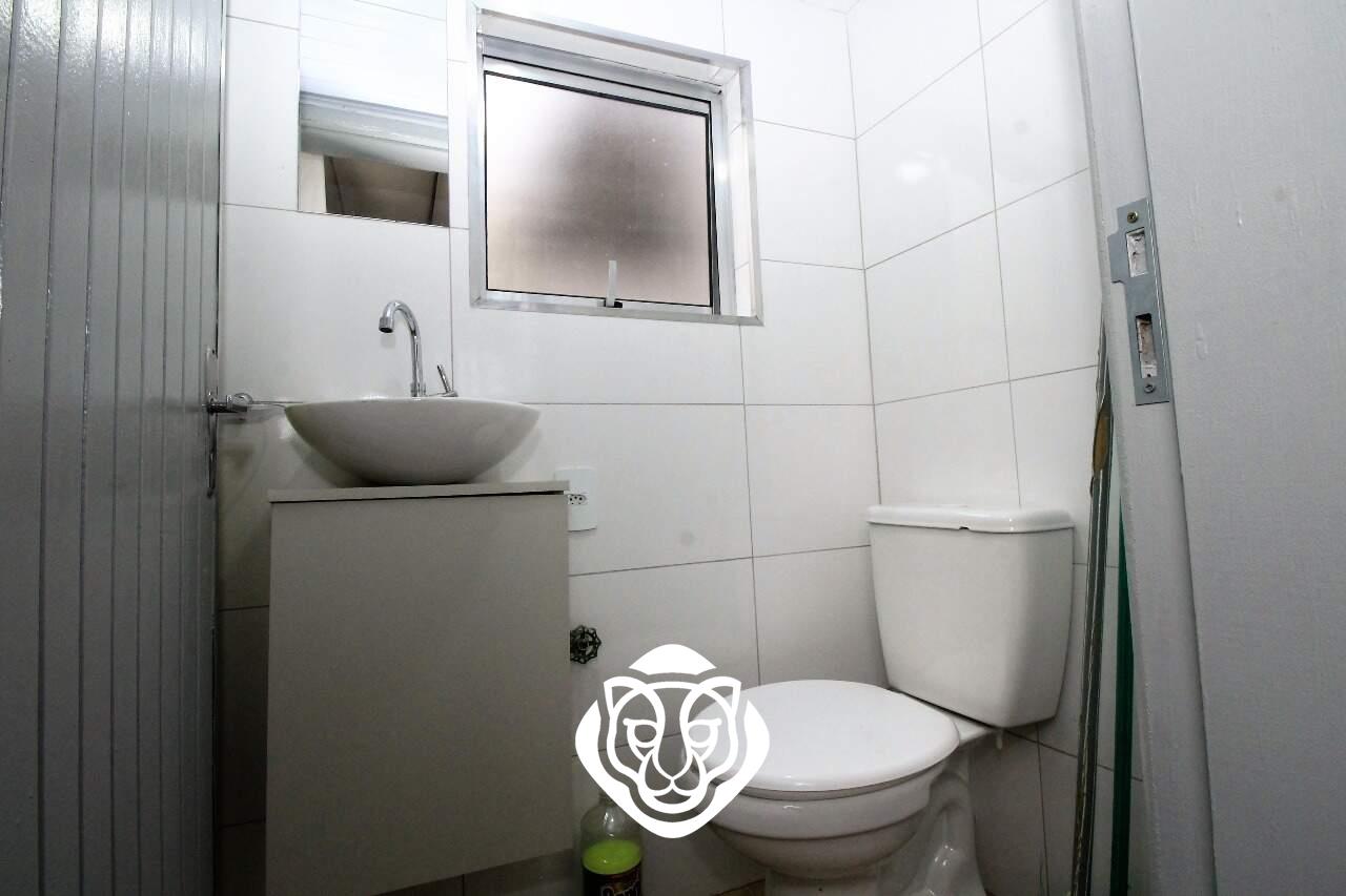 Área de serviço com lavabo