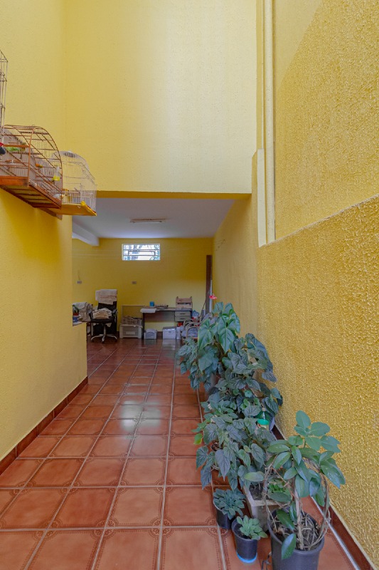 Quintal fundosCorredor