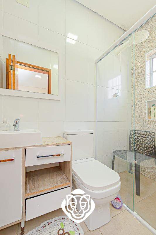 Banheiro suíte casa frente 