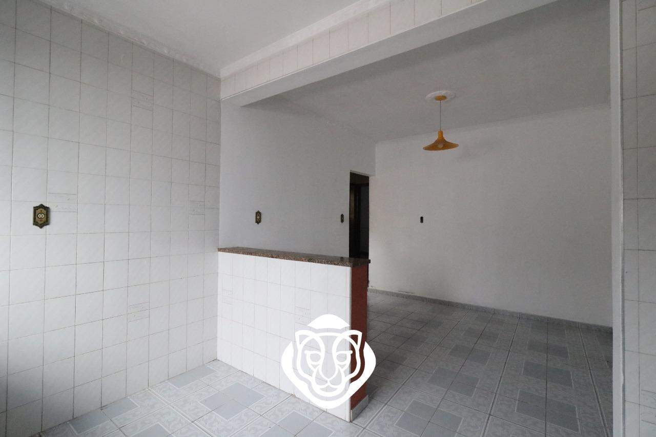 Sala de jantar e cozinha 