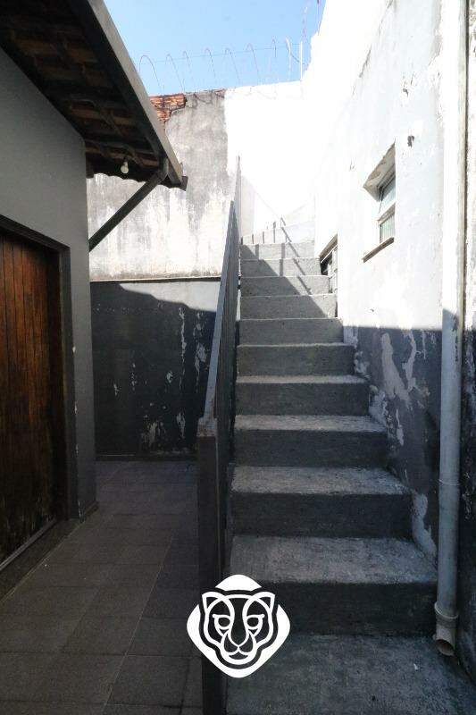 Acesso para área de churrasqueira 