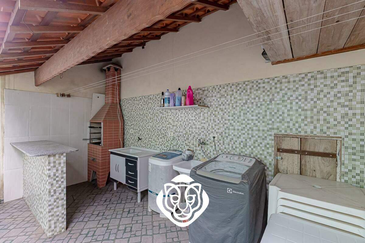 Quintal / Área de serviço / Casa II