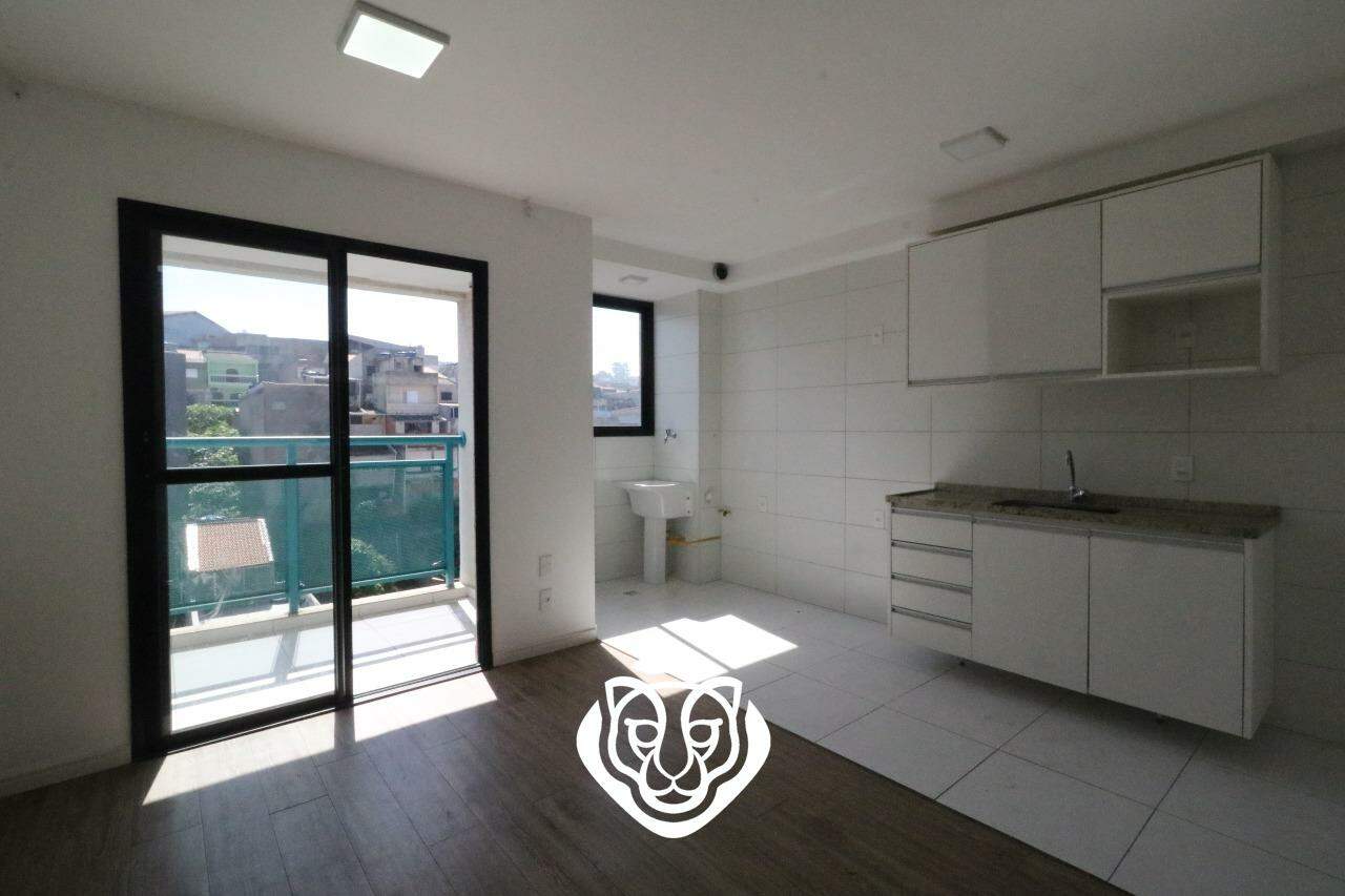 Sala dois ambientes e cozinha