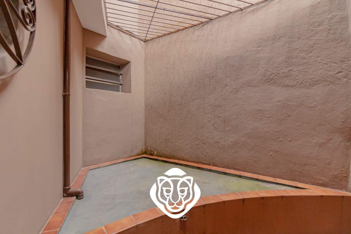 Quintal -  Dormitório II 