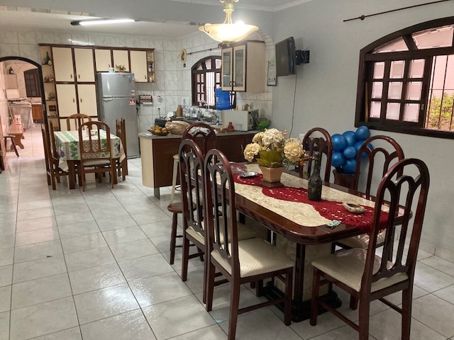 Sala de Jantar e cozinha 