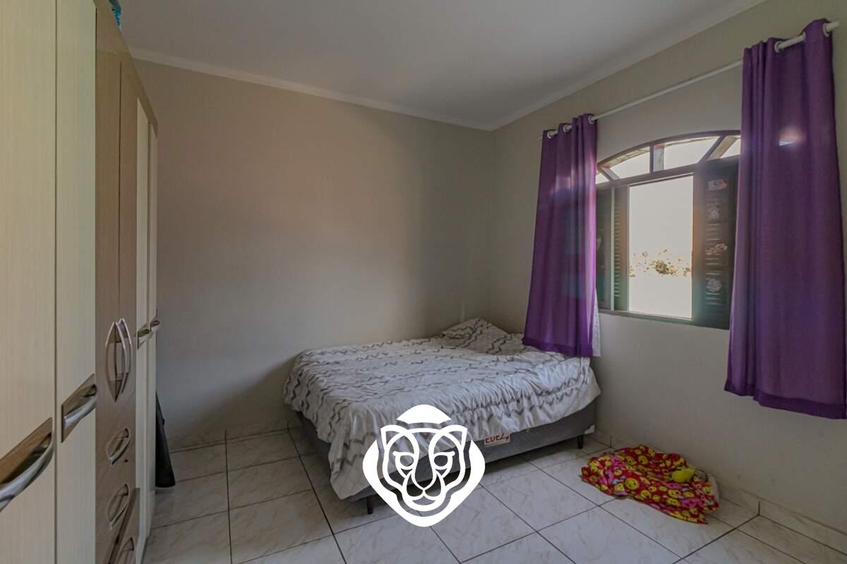 Dormitório II - casa II