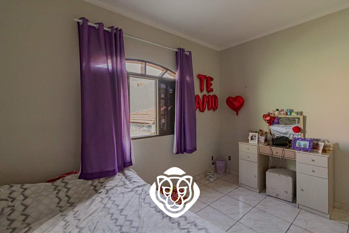 Dormitório II - casa II