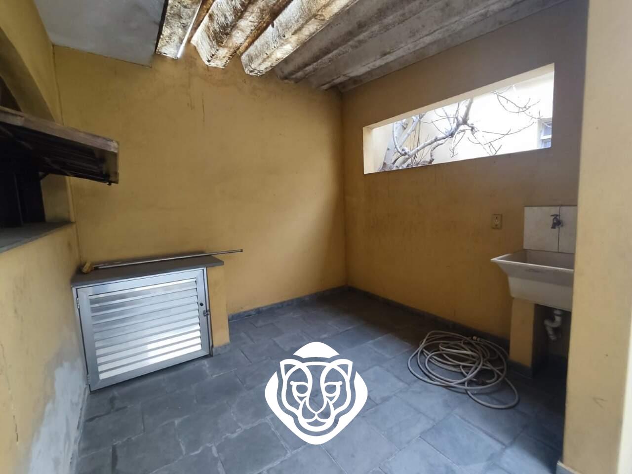 Depósito / Área de serviço externa