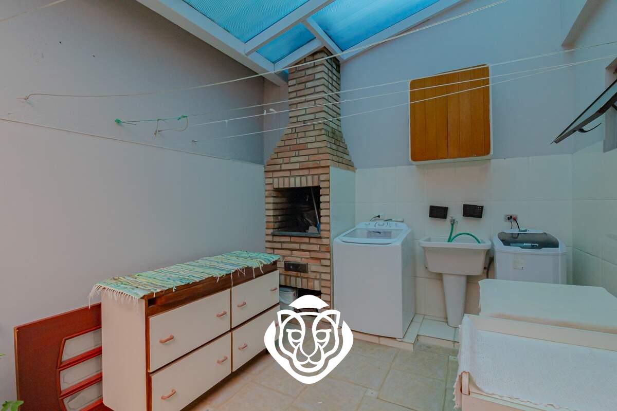 Casa II -  Área de serviço / Churrasqueira