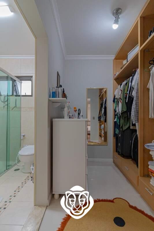 Casa II - Closet - Suíte
