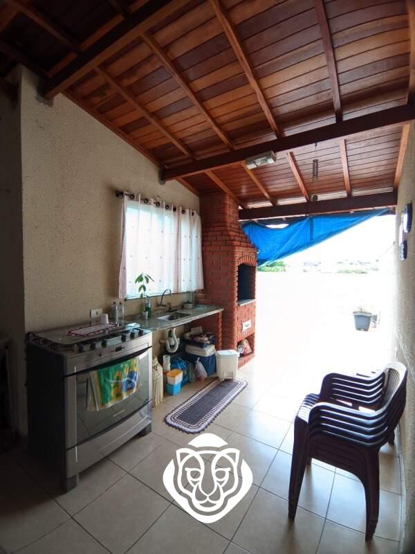 Área de churrasqueira