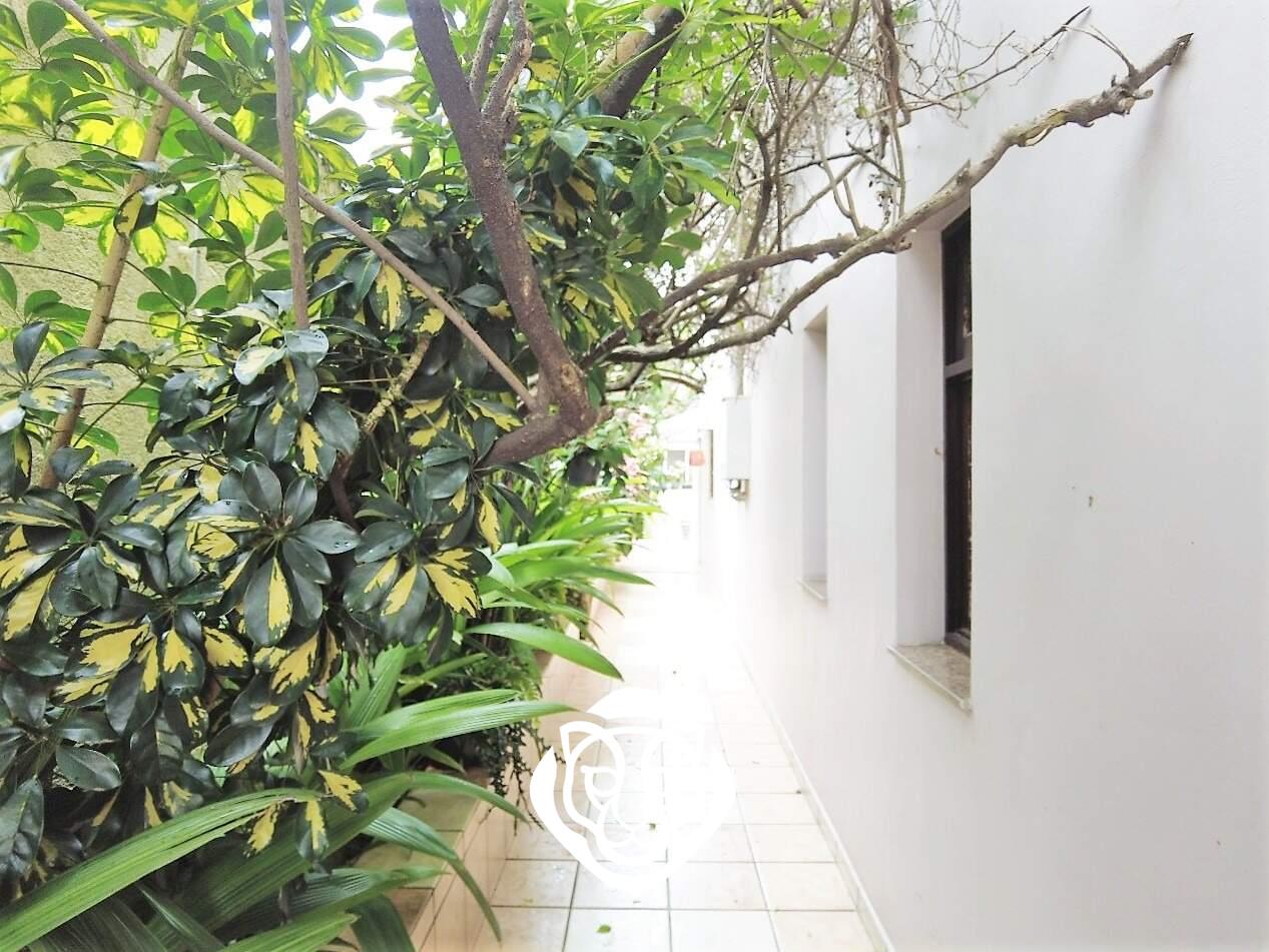 Entrada lateral - Casa I