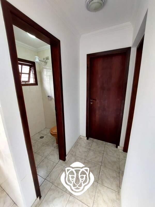 Banheiro de serviço