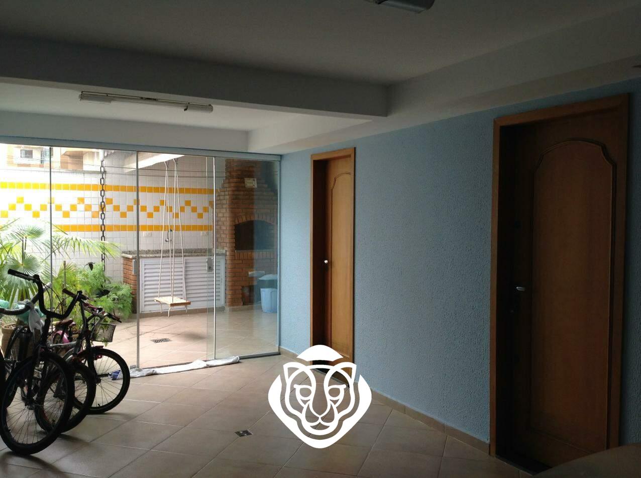 Churrasqueira e vagas 