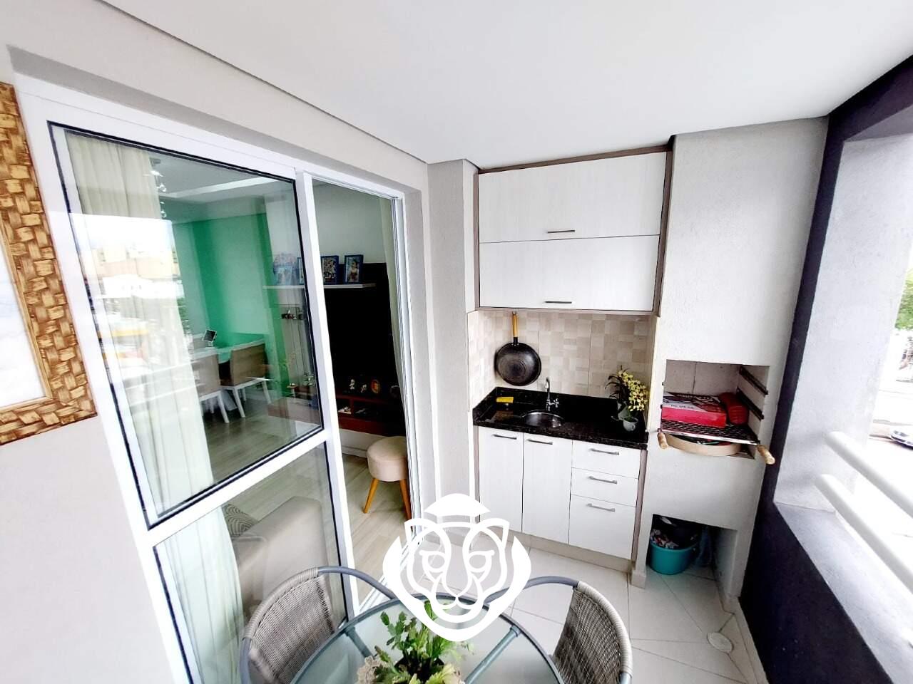 Varanda com churrasqueira 