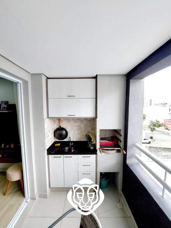 Varanda com churrasqueira 