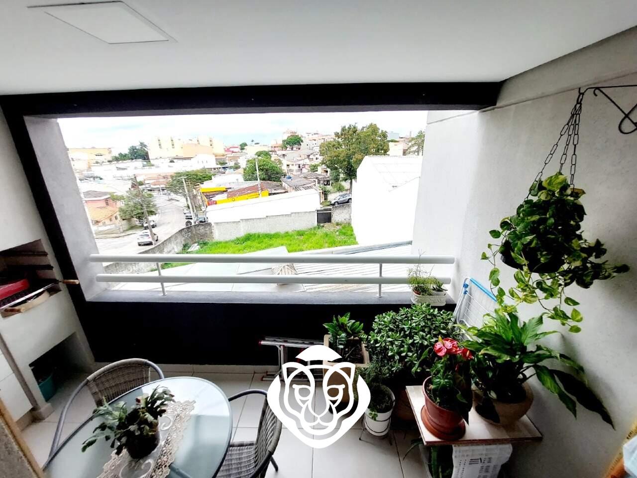 Varanda com churrasqueira 