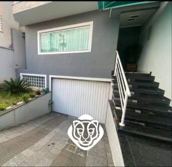 Garagem / Acesso social