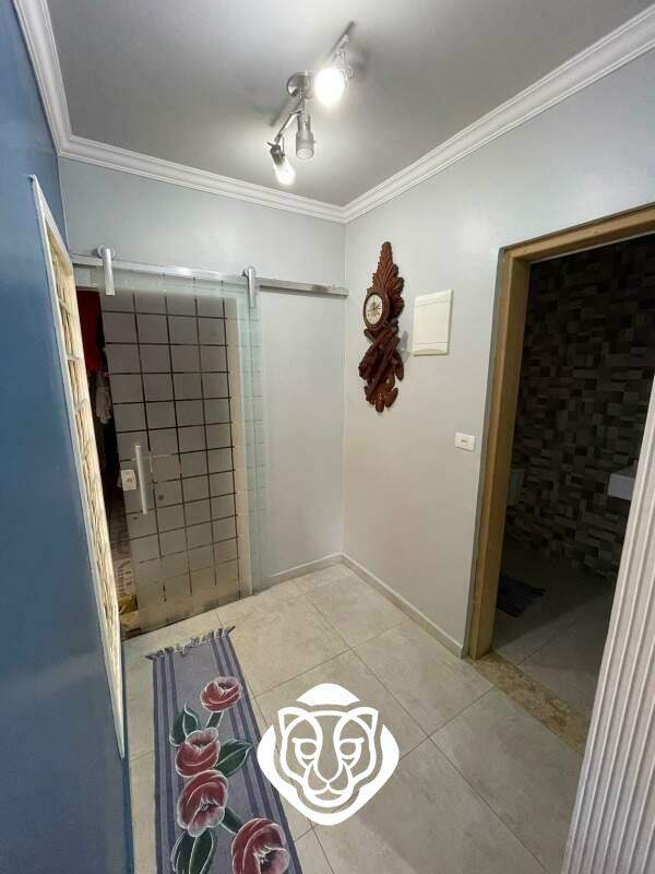 Acesso ao lavabo e Área de serviço