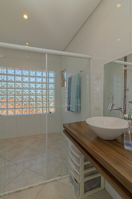 Banheiro - Suíte III