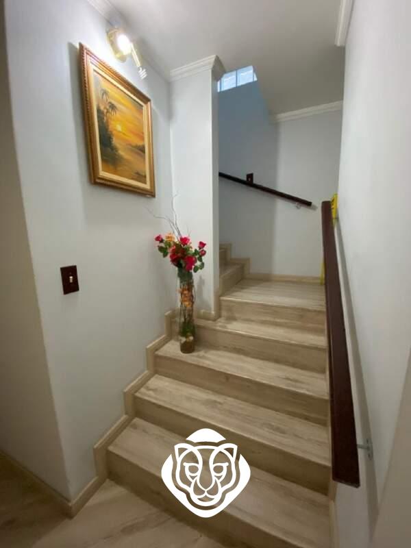 Escada para dormitórios