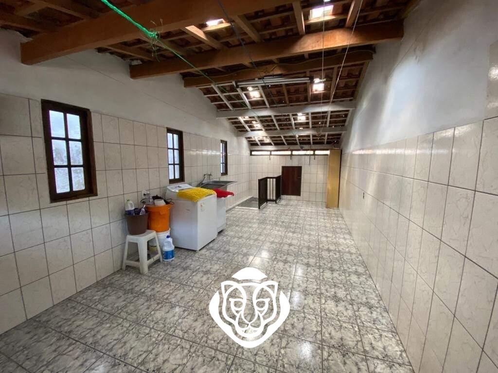 Sótão e área de serviço